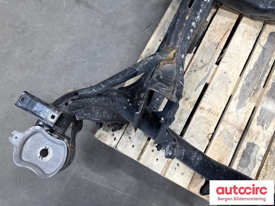 Bakaksel til Audi Q4 e-tron 2021-->>  (AUDI|1EA 505 235 BQ|1EA 505 235 BB|1EA 505 235 BN)