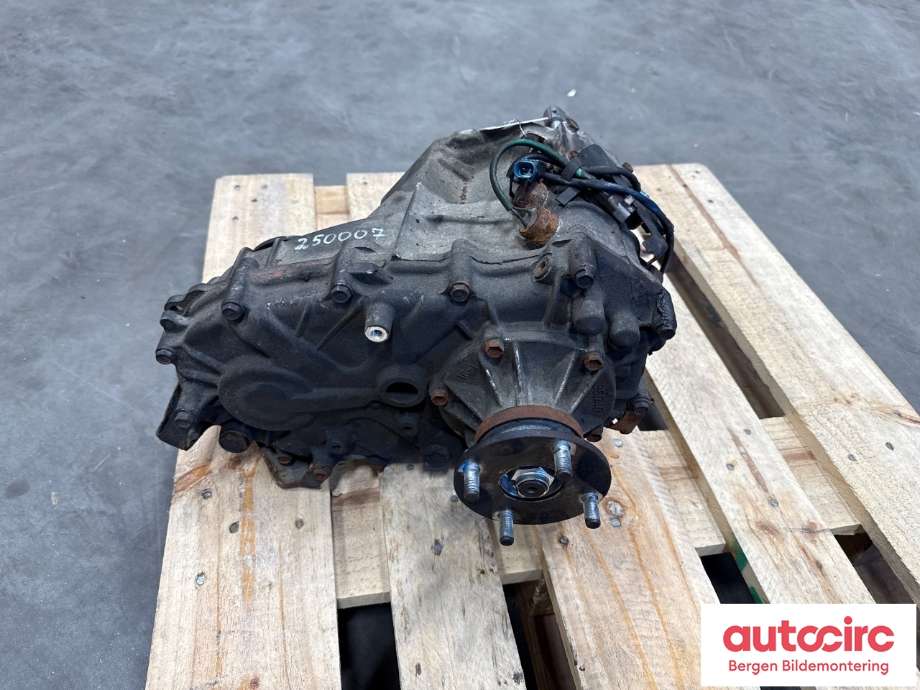 Girkasse 4WD fordelingskasse til Toyota Hilux 2012-2016 (TOYOTA|361000K200|)