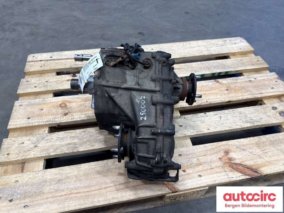 Girkasse 4WD fordelingskasse til Toyota Hilux 2012-2016 (TOYOTA|361000K200|)