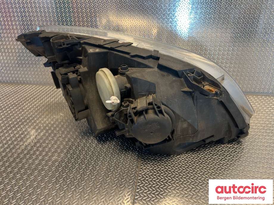 Frontlykt venstre halogen til Mercedes B-Klasse 2008-2011 (Fase 2) (W245) (W245) (MERCEDES|A 169 820 17 61|)