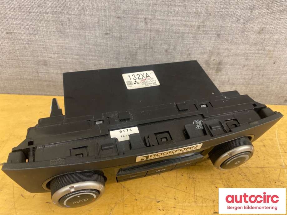Varmeapparat betjening til Mitsubishi Pajero 2007-2016 (Type IV, Fase 1)  (MITSUBISHI|7820A132XA)