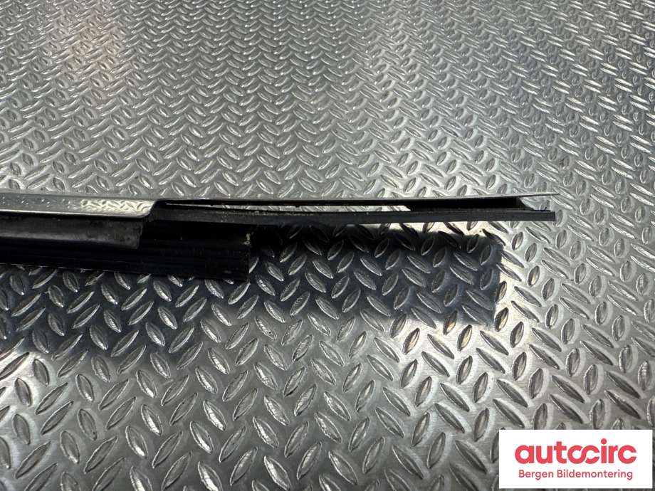 Diverse deler til Mercedes G-Wagen 1990-->> (W463) (W463) (MERCEDES|A 463 686 78 36|)