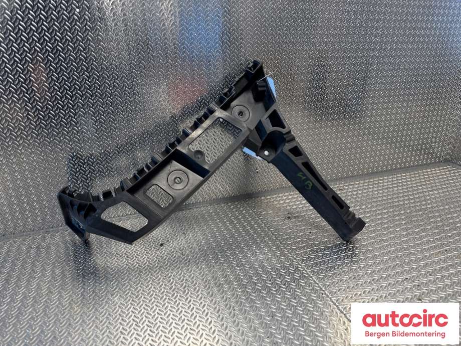 Diverse deler til VW Touran 2010-2015 (Type I, Fase 3)  (VOLKSWAGEN|1T0 807 394 D|)