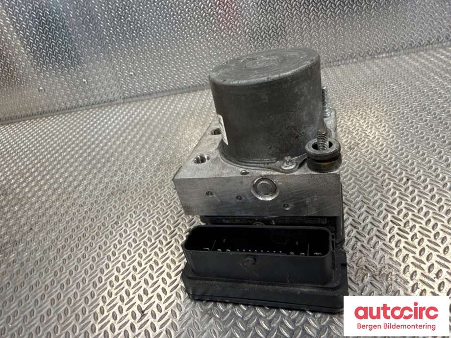 ABS sentral til Toyota Proace City 2020-->> (TOYOTA|SU001B3501|)