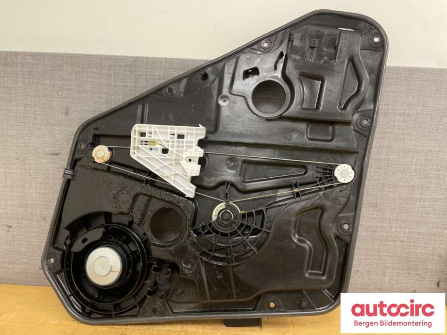 Ruteheis til Kia e-Soul 2019-->> (Type III) (KIA|83480-K0010)