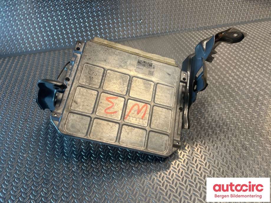 Styreenhet motor til Toyota Hilux 2012-2016 (TOYOTA|896610KW30|)