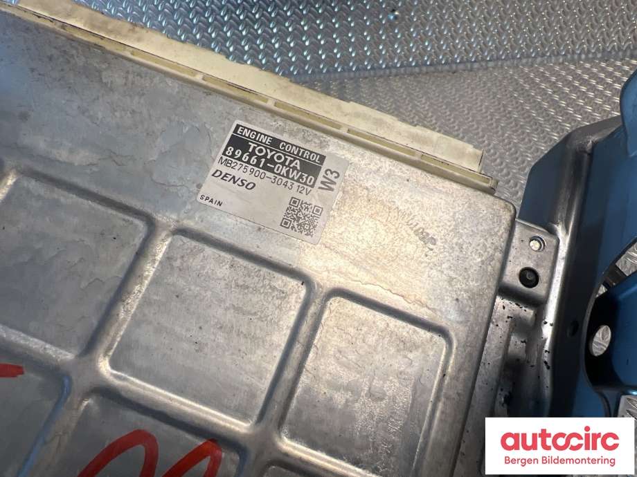 Styreenhet motor til Toyota Hilux 2012-2016 (TOYOTA|896610KW30|)