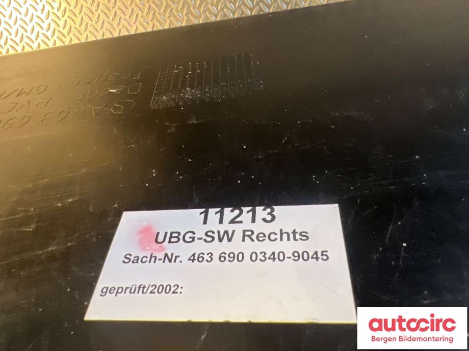 Dørtrekk høyre til Mercedes G-Wagen 1990-->> (W463) (W463) (MERCEDES|A 463 690 03 40|)