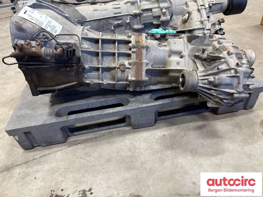 Girkasse manuell til Toyota Hiace 2001-2006 (Fase 2)  (TOYOTA|330302F290|)