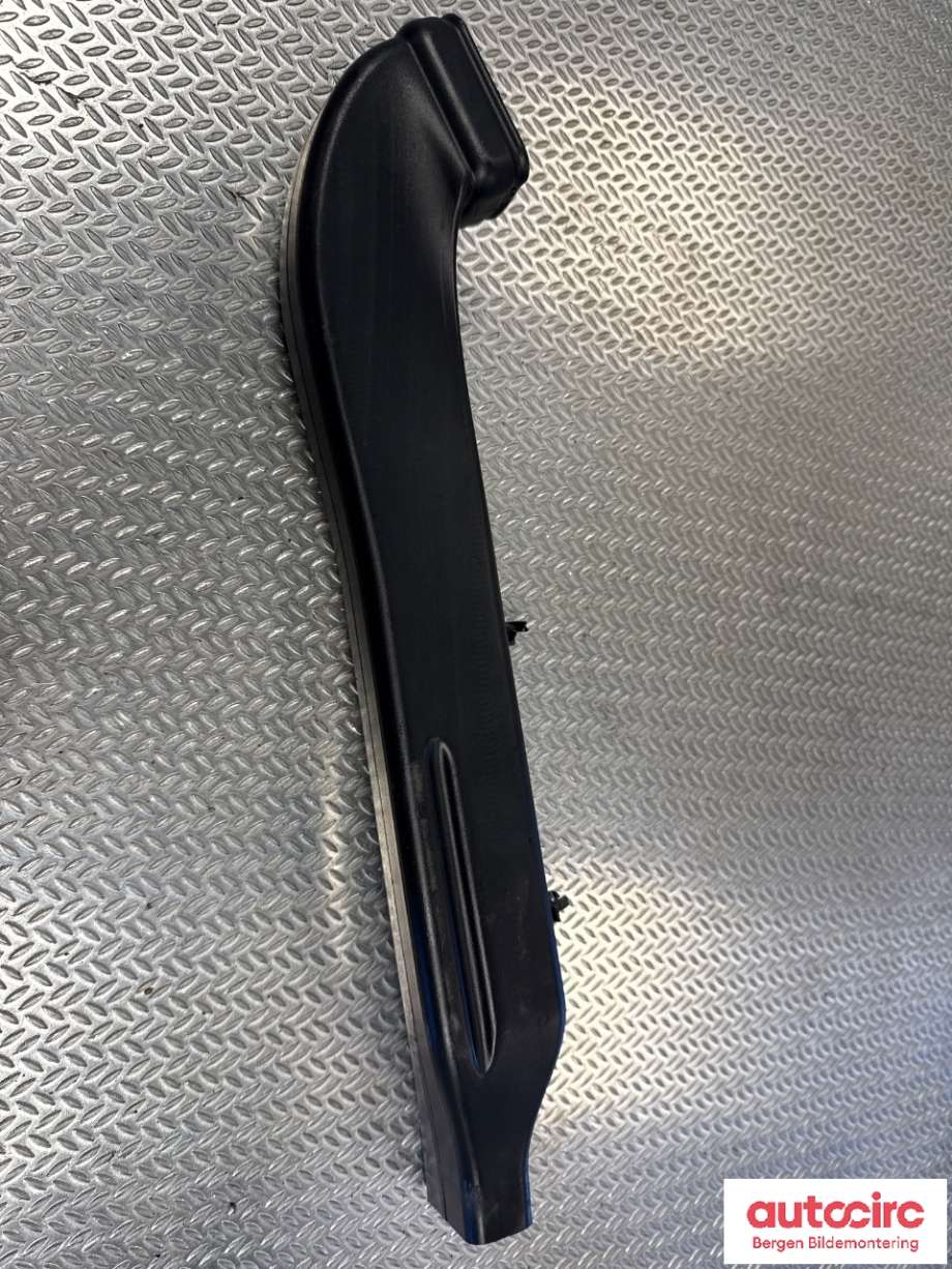 Dashbord friskluftdyse til Mercedes G-Wagen 1990-->> (W463) (W463) (MERCEDES|A 463 831 66 45|)