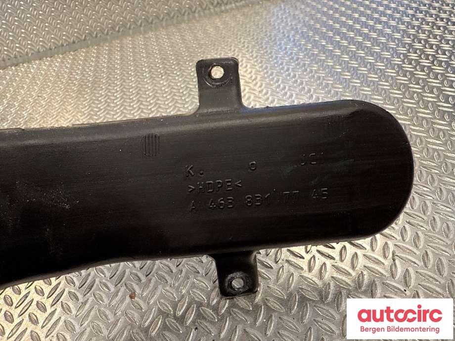 Dashbord friskluftdyse til Mercedes G-Wagen 1990-->> (W463) (W463) (MERCEDES|A 463 831 77 45|)