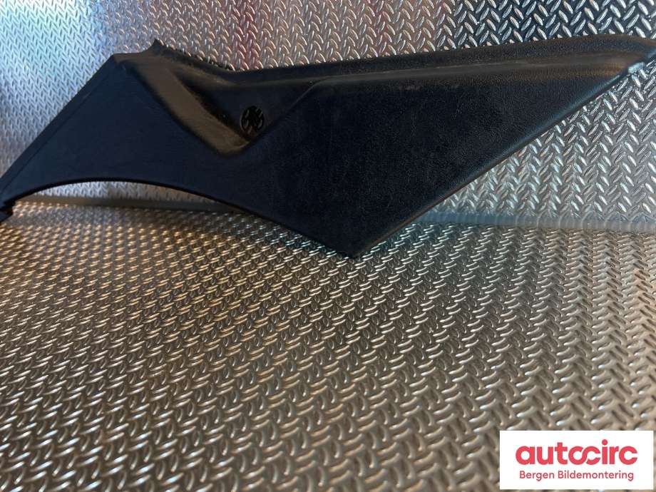 Innredning diverse til Mercedes G-Wagen 1990-->> (W463) (W463) (MERCEDES|A 463 692 34 01|)