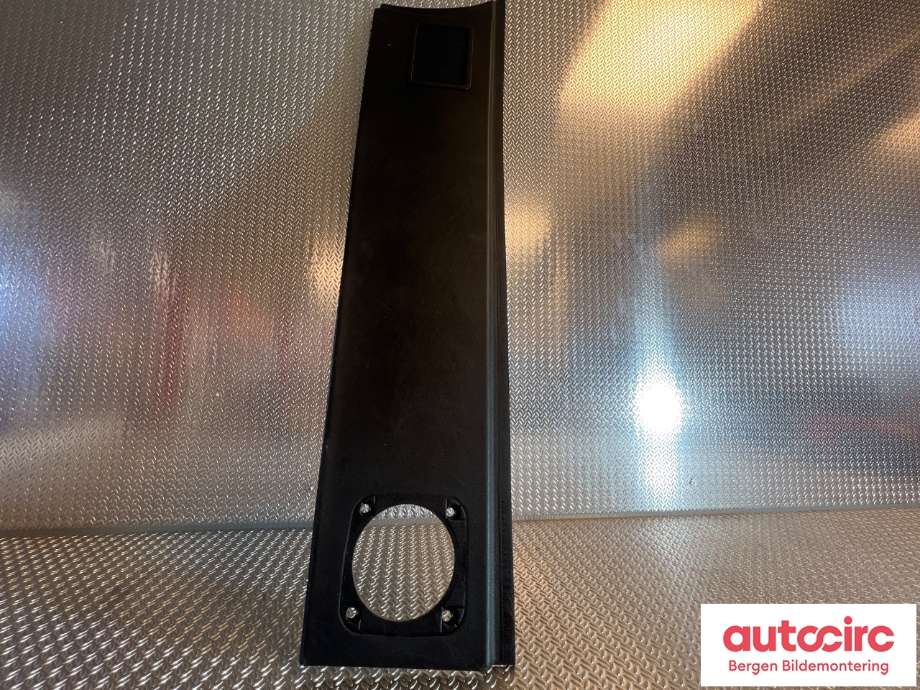Innredning diverse til Mercedes G-Wagen 1990-->> (W463) (W463) (MERCEDES|A 463 694 17 25|A 463 694 20 25|A 463 694 07 33)