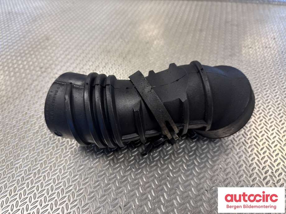 Turbo rør til Mercedes G-Wagen 1990-->> (W463) (W463) (MERCEDES|A 463 500 12 75|)