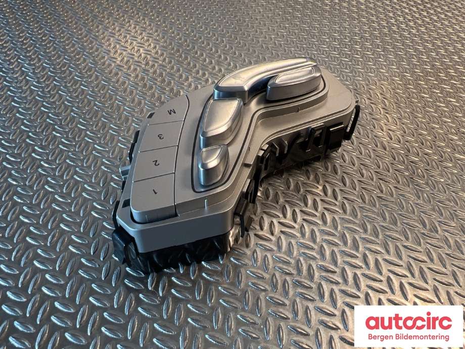 Bryter diverse til Mercedes EQC 2019-->>  (MERCEDES|A 205 905 44 18|A 205 905 34 20|)