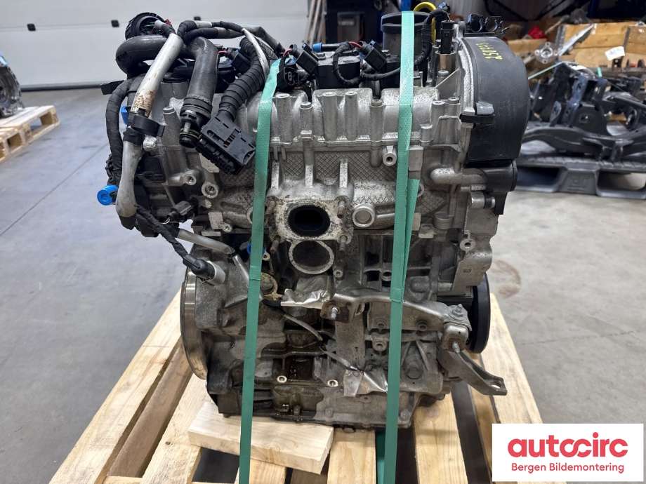 Motor bensin til VW Passat 2015-2019 (Fase 1) (B8) (B8) (VOLKSWAGEN|04E 100 099 E|)
