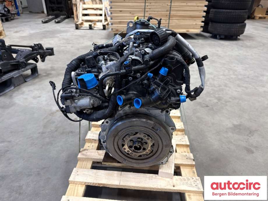 Motor bensin til VW Passat 2015-2019 (Fase 1) (B8) (B8) (VOLKSWAGEN|04E 100 099 E|)