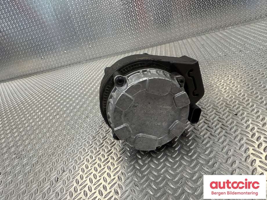Vannpumpe til VW Passat 2015-2019 (Fase 1) (B8) (B8) (VOLKSWAGEN|04L 965 567|)