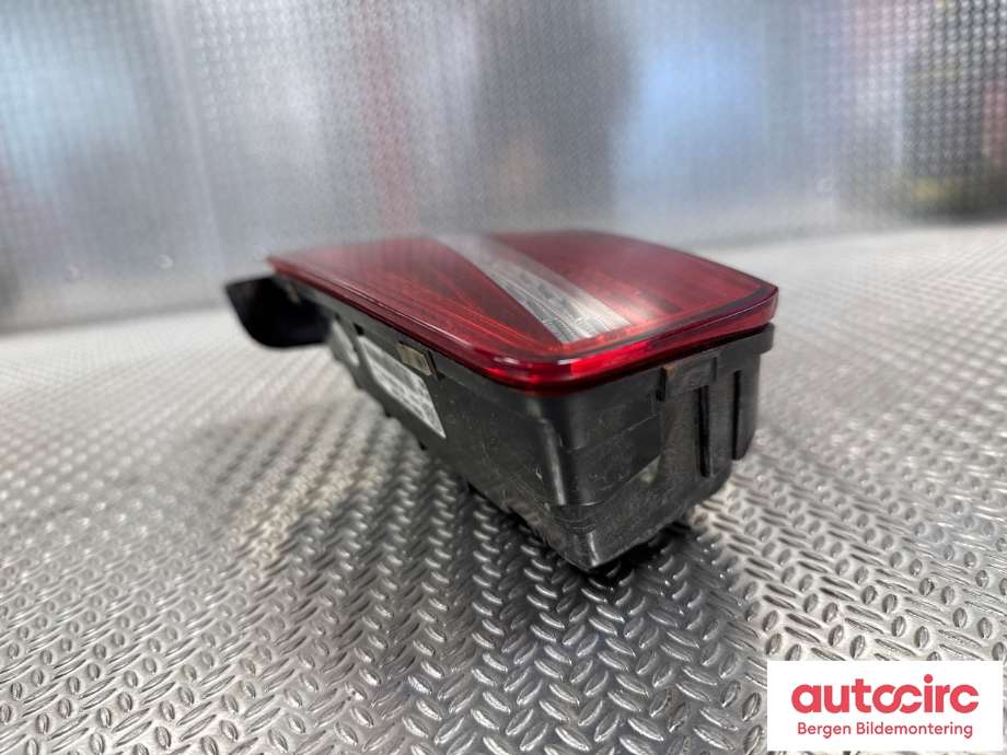 Baklykt venstre indre til VW Passat 2015-2019 (Fase 1) (B8) (B8) (VOLKSWAGEN|3G9 945 307 D|)