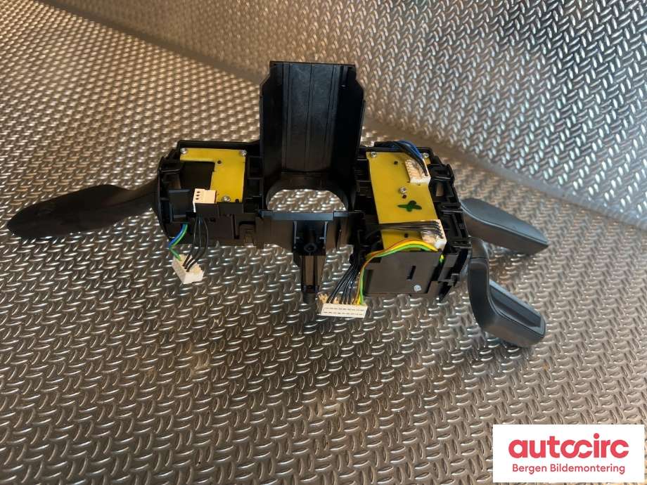 Bryter combi til Audi Q4 e-tron 2021-->>  (AUDI|82A 953 521 MH|)