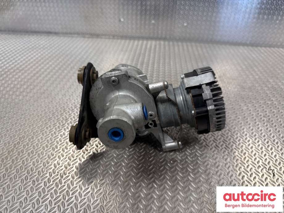 Diverse deler til VW Passat 2015-2019 (Fase 1) (B8) (B8) (VOLKSWAGEN|5QE 614 307 H|)