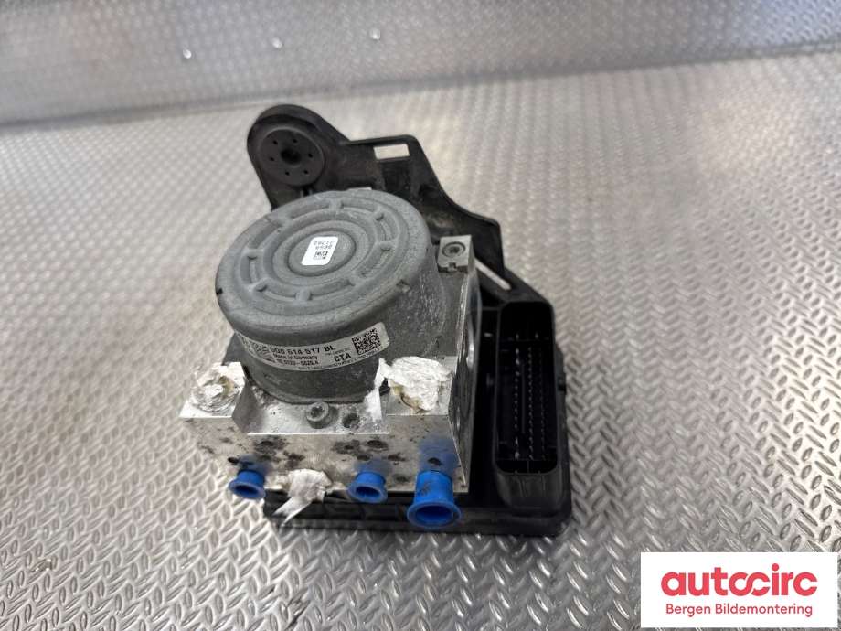 ABS sentral til VW Passat 2015-2019 (Fase 1) (B8) (B8) (VOLKSWAGEN|5Q0 614 517 BL|)