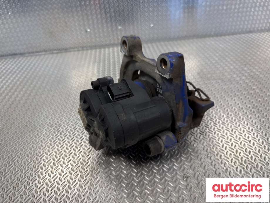 Bremsecaliper venstre bak til VW Passat 2015-2019 (Fase 1) (B8) (B8) (VOLKSWAGEN|3Q0 615 423 B|)
