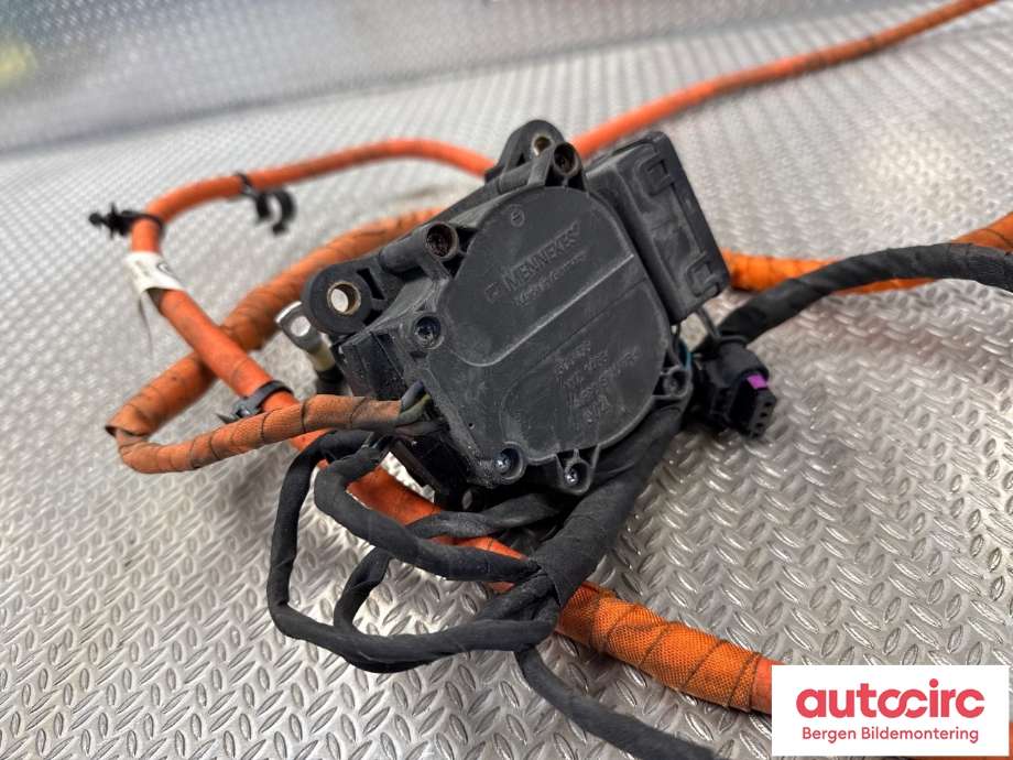 Batterilader inntak/luke til VW Passat 2015-2019 (Fase 1) (B8) (B8) (VOLKSWAGEN|3G0 971 509 H|)