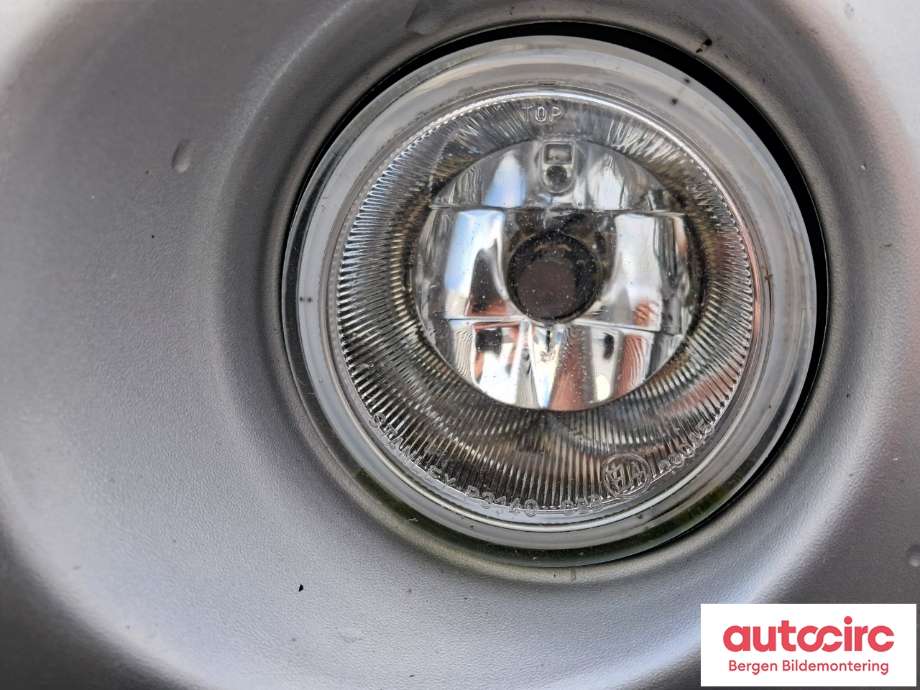 Tåkelykt venstre foran til Mitsubishi Pajero 2000-2006 (Type III)  (MITSUBISHI|MN117111|)