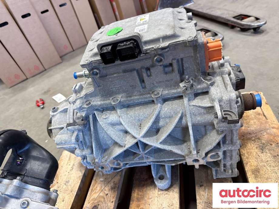 Motor elbil bak til Ford Mustang Mach-e 2020-->>  (FORD (US)|2510312|)