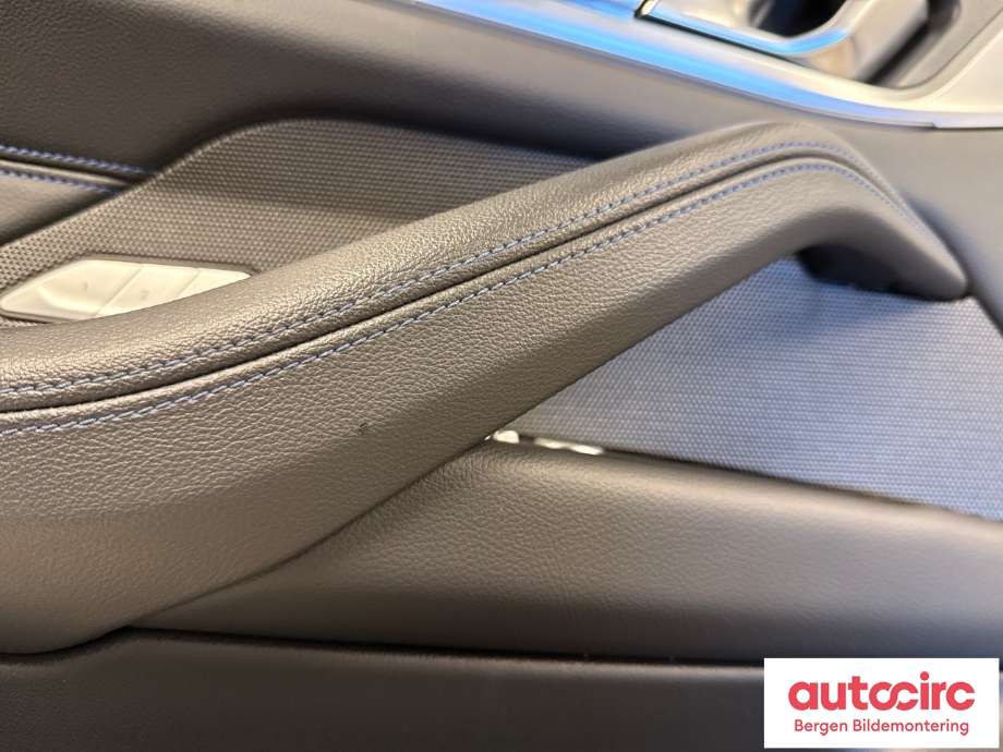 Dørtrekk venstre til BMW i4 2021-->> (G26) (G26) (BMW|51 41 5 A42 235|)