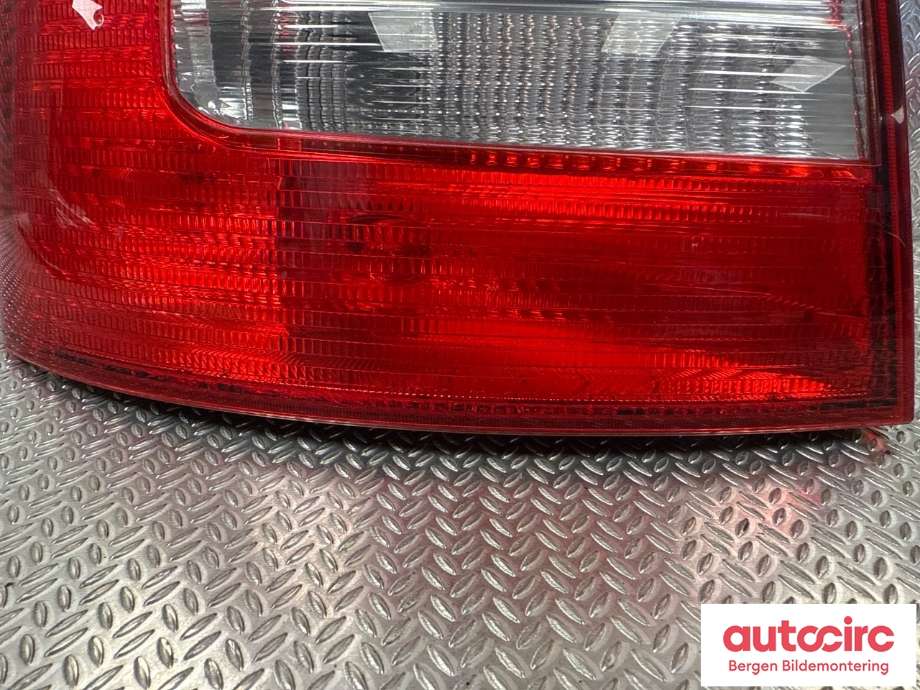 Baklykt venstre til Škoda Octavia 2009-2013 (Type II, Fase 2) (SKODA|1Z5 945 111 B|)