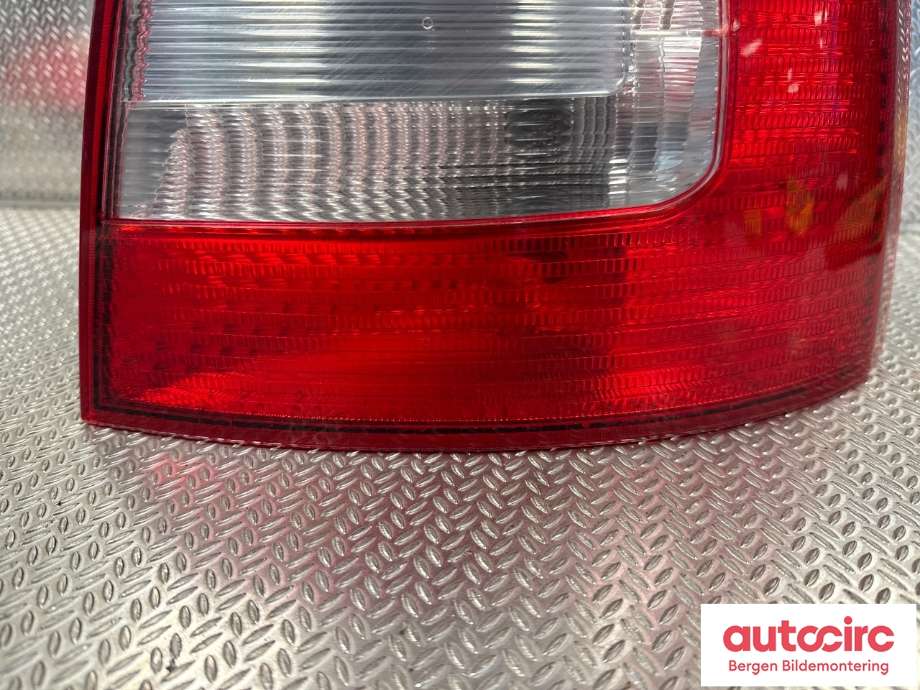 Baklykt høyre til Škoda Octavia 2009-2013 (Type II, Fase 2)  (SKODA|1Z5 945 112 B|)