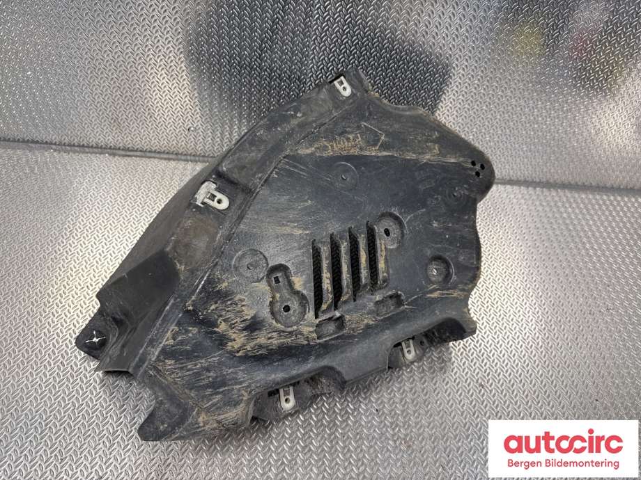 Motorplate under motor til BMW i4 2021-->> (G26) (G26) (BMW|51 75 8 738 061|)