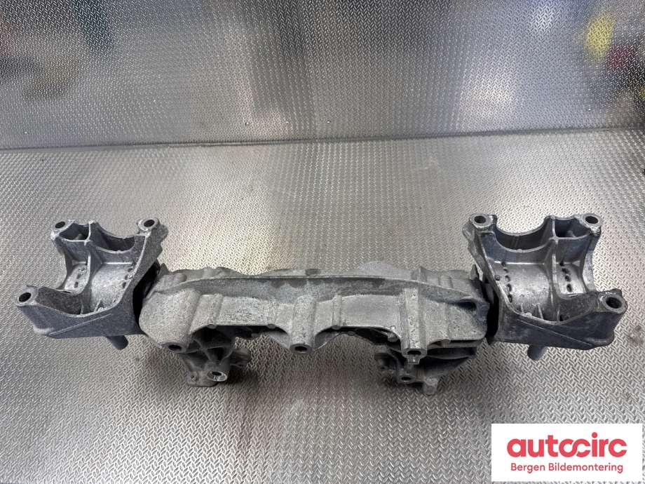 Motorfeste til BMW i4 2021-->> (G26) (G26) (BMW|22 11 9 485 637|)