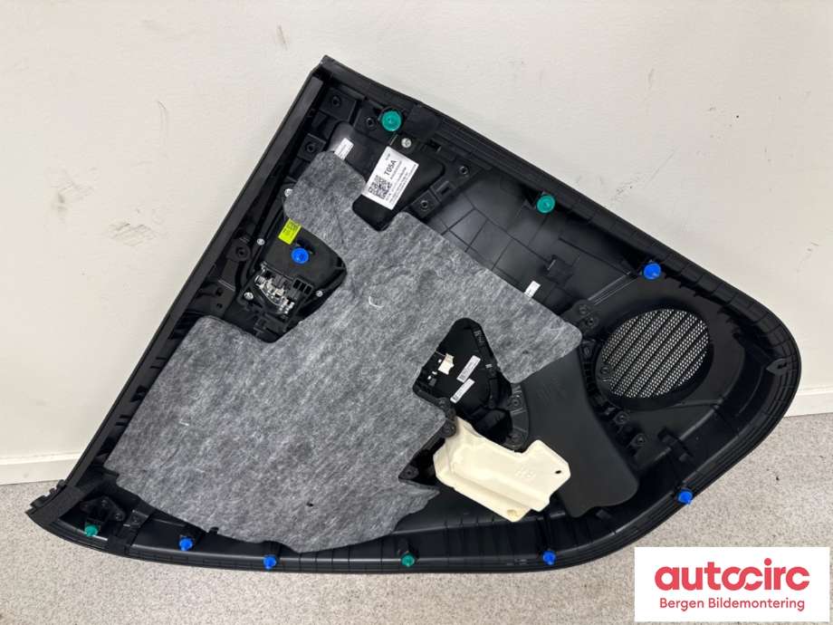 Dørtrekk høyre til Kia e-Soul 2019-->> (Type III) (KIA|83302K0050D41)