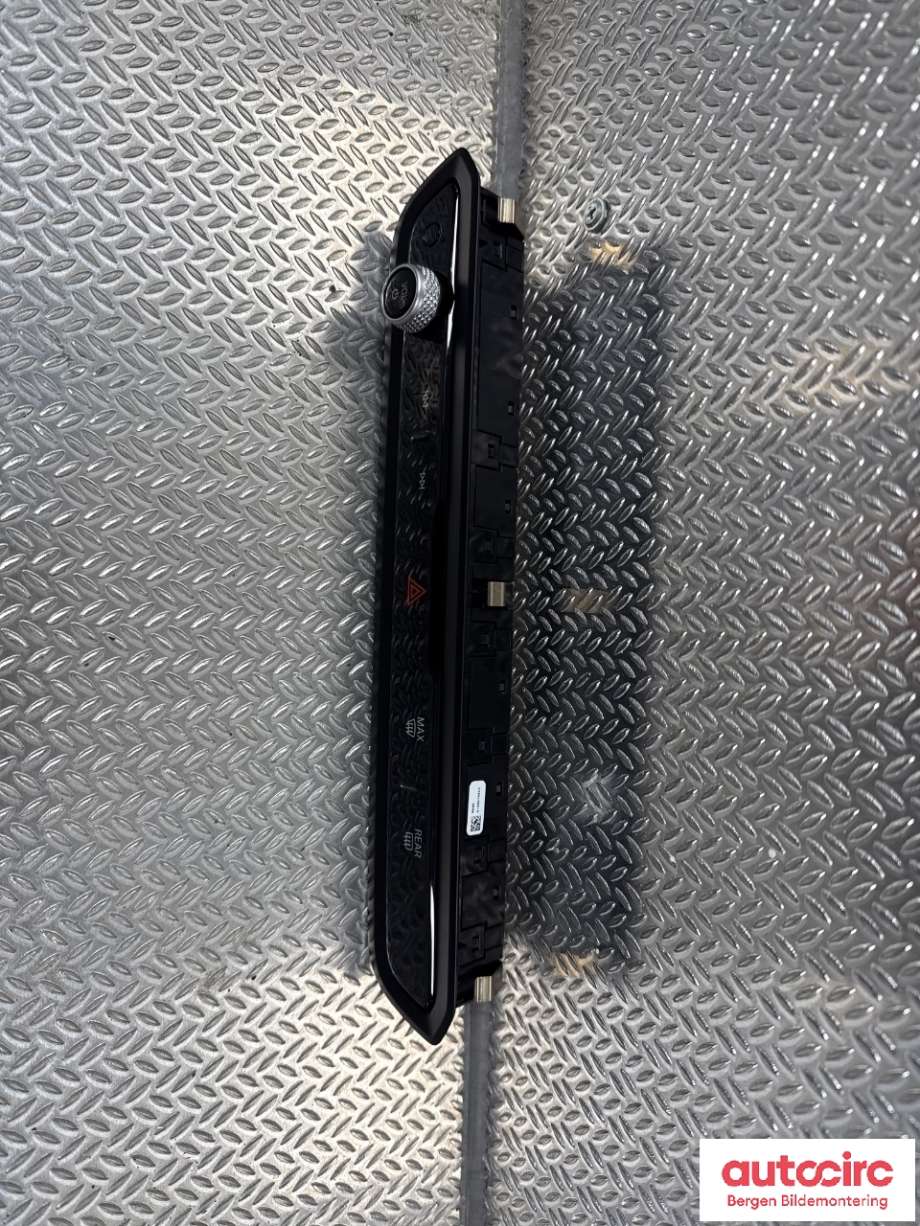 Diverse deler til BMW i4 2021-->> (G26) (G26) (BMW|61 31 5 A63 F19|)