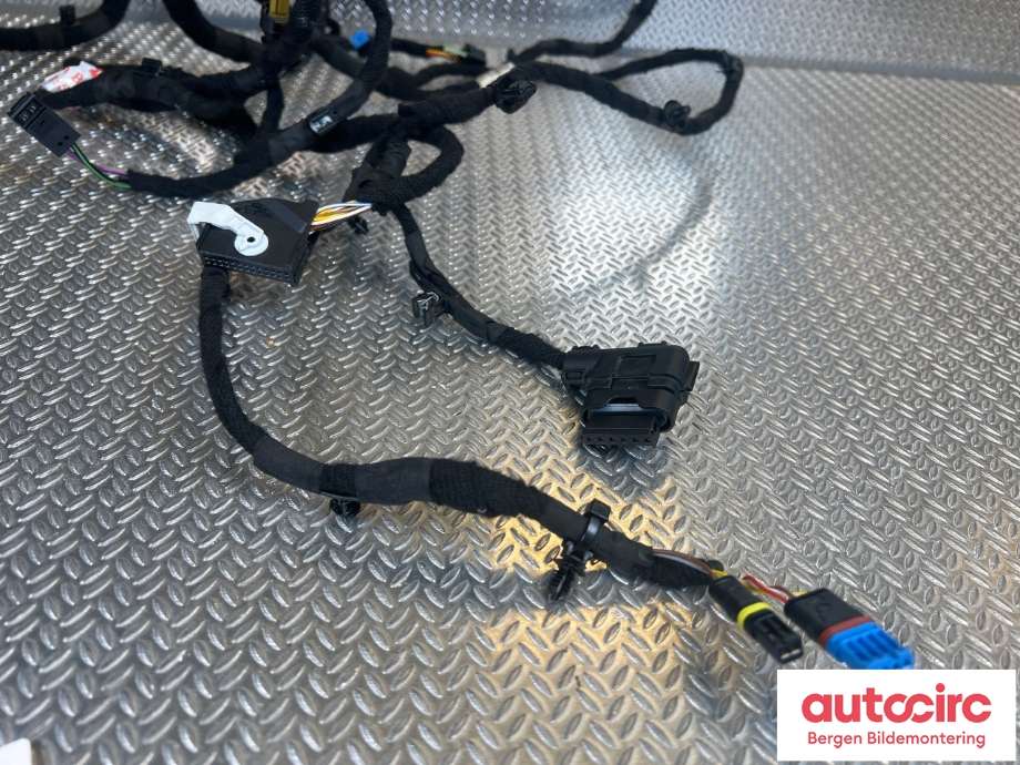 Ledningsnett til BMW i4 2021-->> (G26) (G26) (BMW|61 12 5 A47 684|)