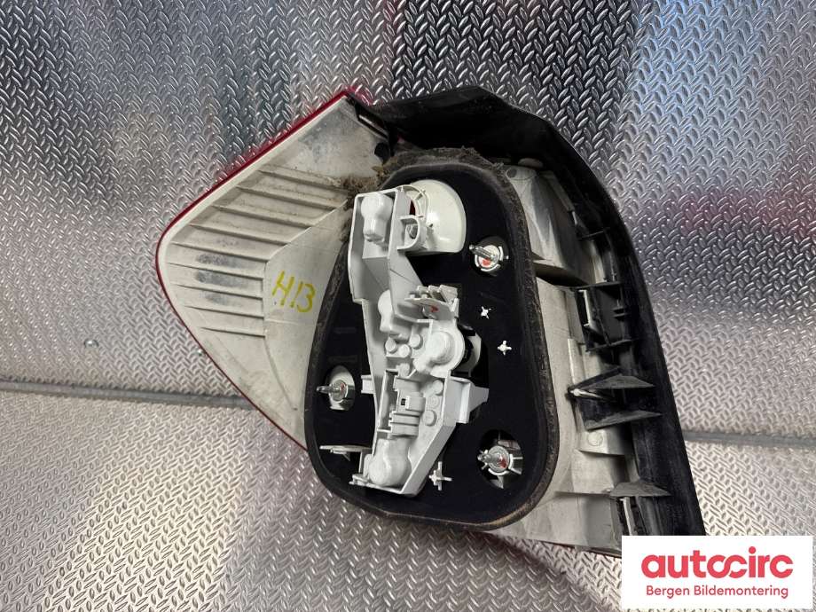 Baklykt høyre til BMW 1-Serie 2004-2011 (E81/E82/E87/E88) (E81/E82/E87/E88) (BMW|63 21 7 181 298|)
