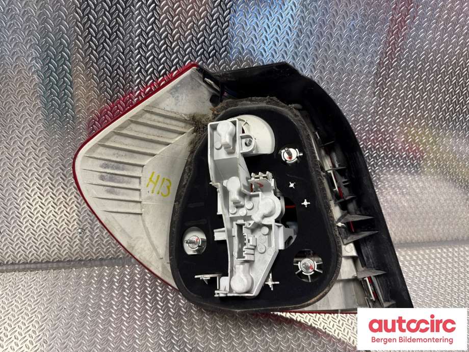 Baklykt høyre til BMW 1-Serie 2004-2011 (E81/E82/E87/E88) (E81/E82/E87/E88) (BMW|63 21 7 181 298|)