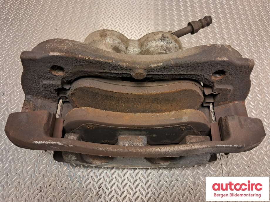 Bremsecaliper høyre foran til VW Amarok 2010-2016 (Type I, Fase 1)  (VOLKSWAGEN|2H0 615 124 B|)