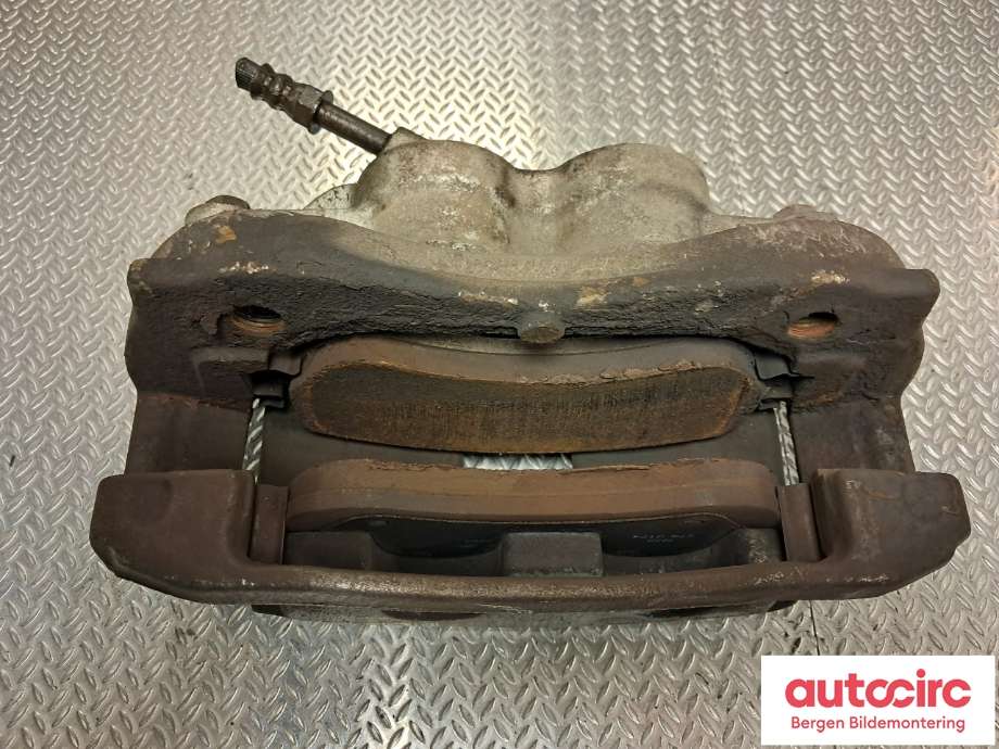 Bremsecaliper venstre foran til VW Amarok 2010-2016 (Type I, Fase 1)  (VOLKSWAGEN|2H0 615 123 B|)