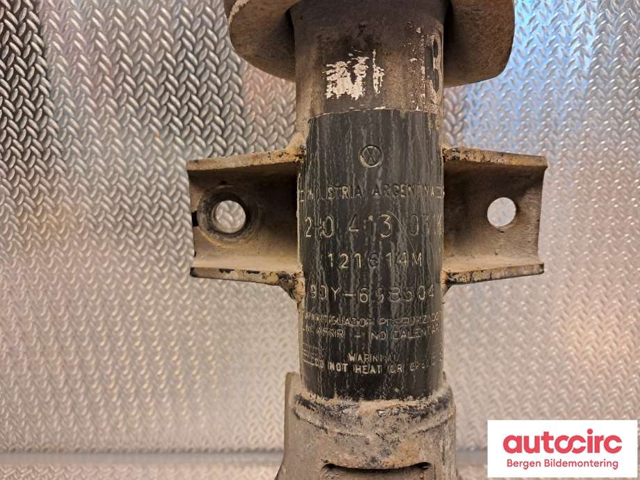 Støtdemper foran til VW Amarok 2010-2016 (Type I, Fase 1)  (VOLKSWAGEN|2H0 413 031 N|2H0 411 105 F|2H0 413 031 K)