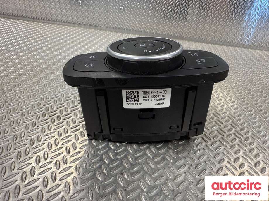 Bryter lys til Ford Transit Connect 2018-->> Type II, Fase 2  (FORD|2048039|2431572|)