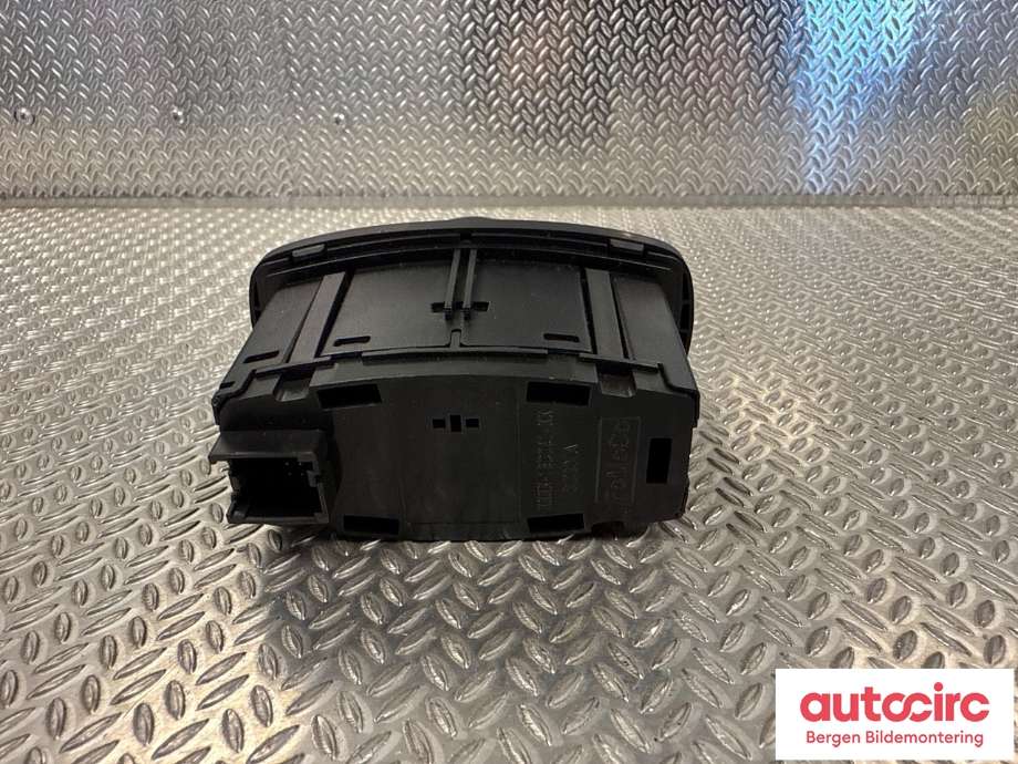 Bryter lys til Ford Transit Connect 2018-->> Type II, Fase 2  (FORD|2048039|2431572|)