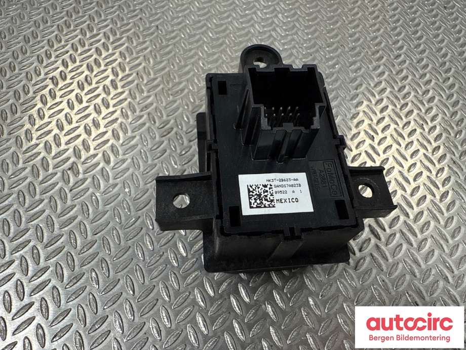 Bryter elektrisk håndbrekk/parkbrems til Ford Transit Connect 2018-->> Type II, Fase 2  (FORD||2545460|NK3T-2B623-AA)