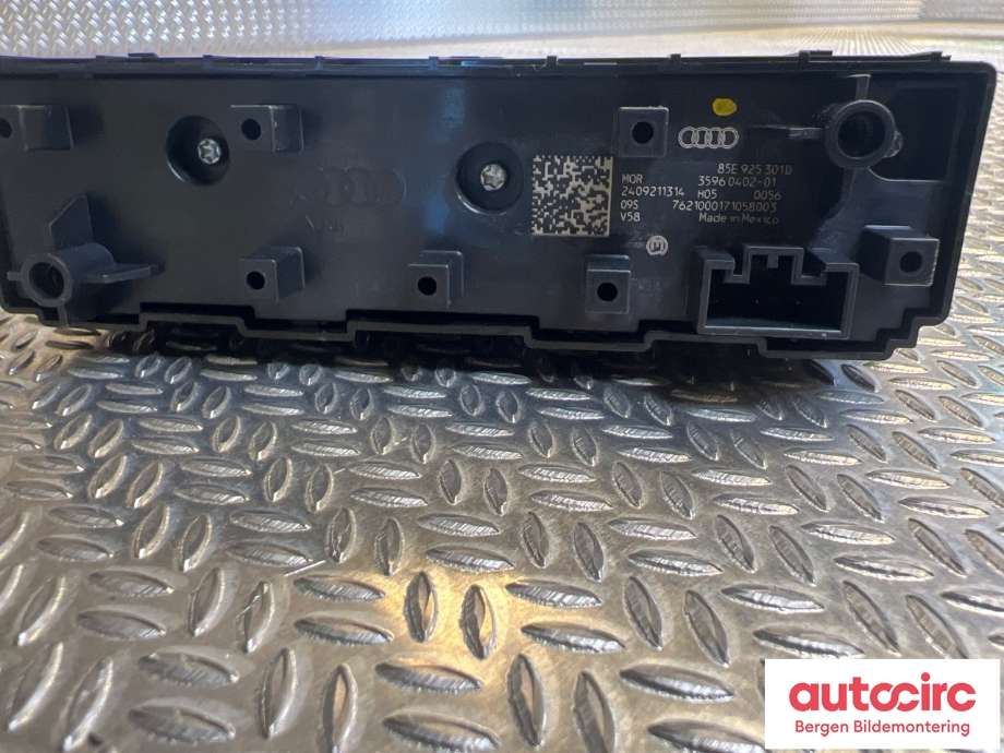 Bryter nødblink til Audi Q4 e-tron 2021-->>  (AUDI|85E 925 301 P|85E 925 301 D|)