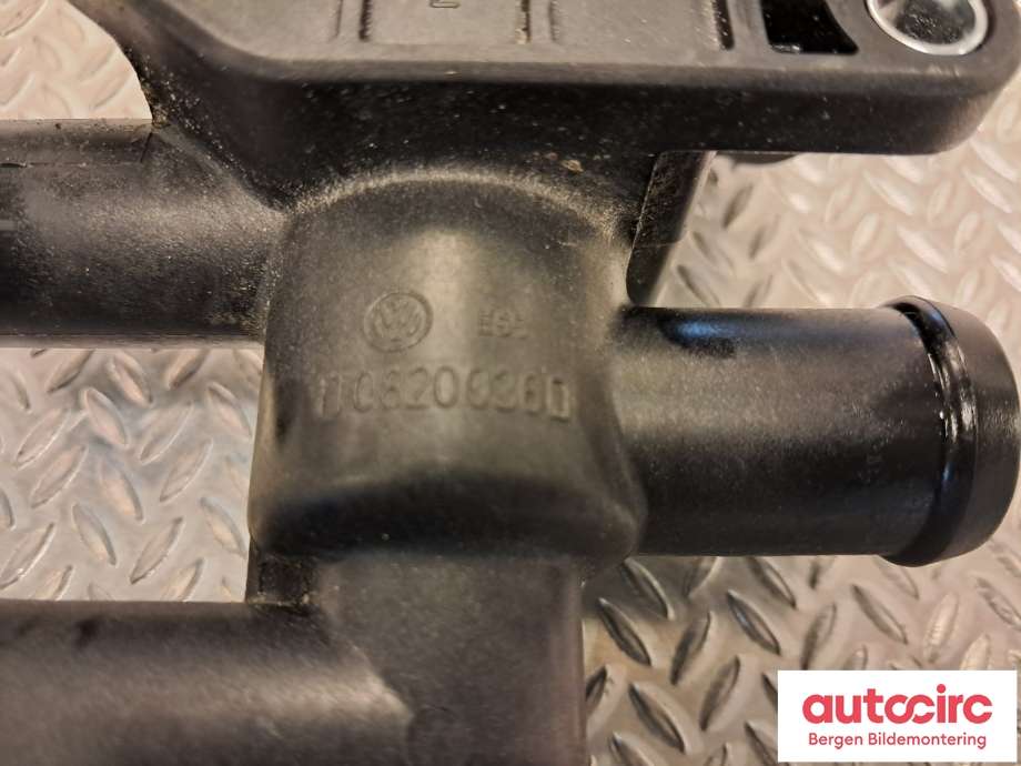 Diverse deler til VW Amarok 2010-2016 (Type I, Fase 1)  (VOLKSWAGEN|1T0 820 036 D|)