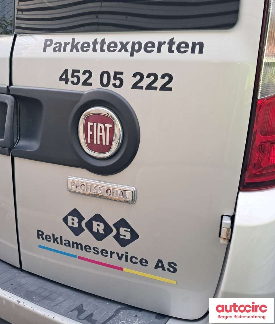 Dør høyre bak varebil til Fiat Doblo 2010-->> (Type II)  (FIAT|52000032|)