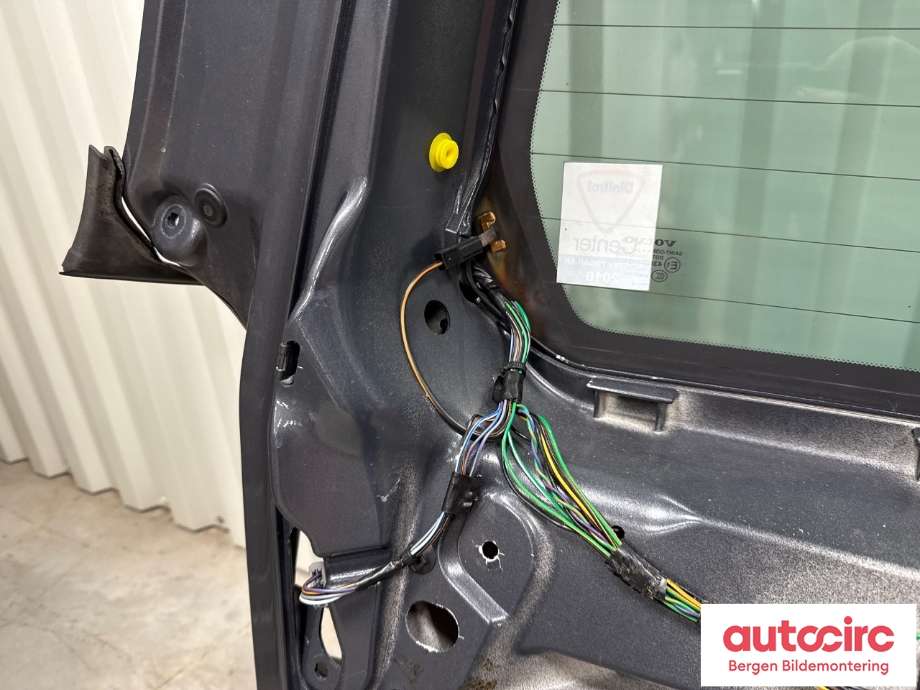 Bakluke combi til Volvo V70 2007-2013 (Type III, Fase 1)  (VOLVO|39807944|)